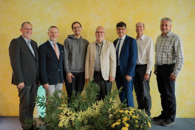 Bild "Wir:Einfuehrung-christoph-hauth-web.jpg"